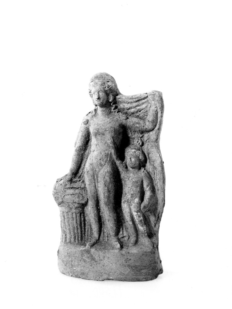 Afrodite con Eros alato (statuetta) - fabbrica italiota (Età ellenistica)