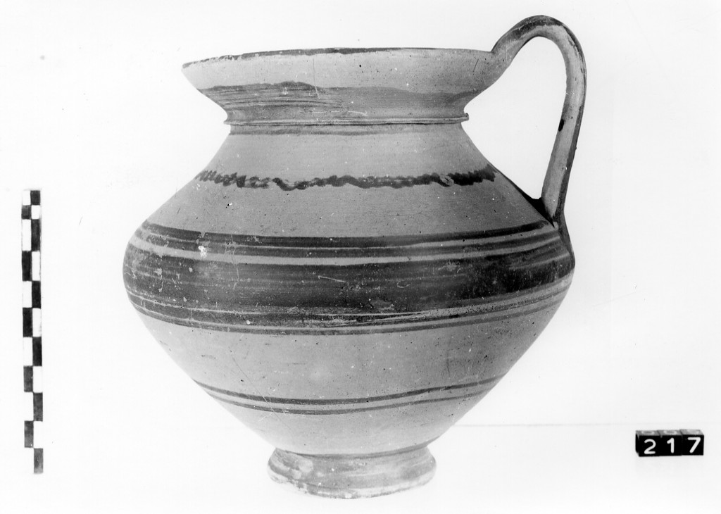 oinochoe, De Juliis, classe C - fabbrica indigena (seconda metà sec. VI a.C)