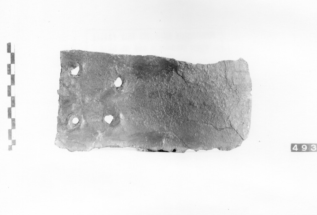 cinturone/ frammento - fabbrica indigena (seconda metà sec. IV a.C)