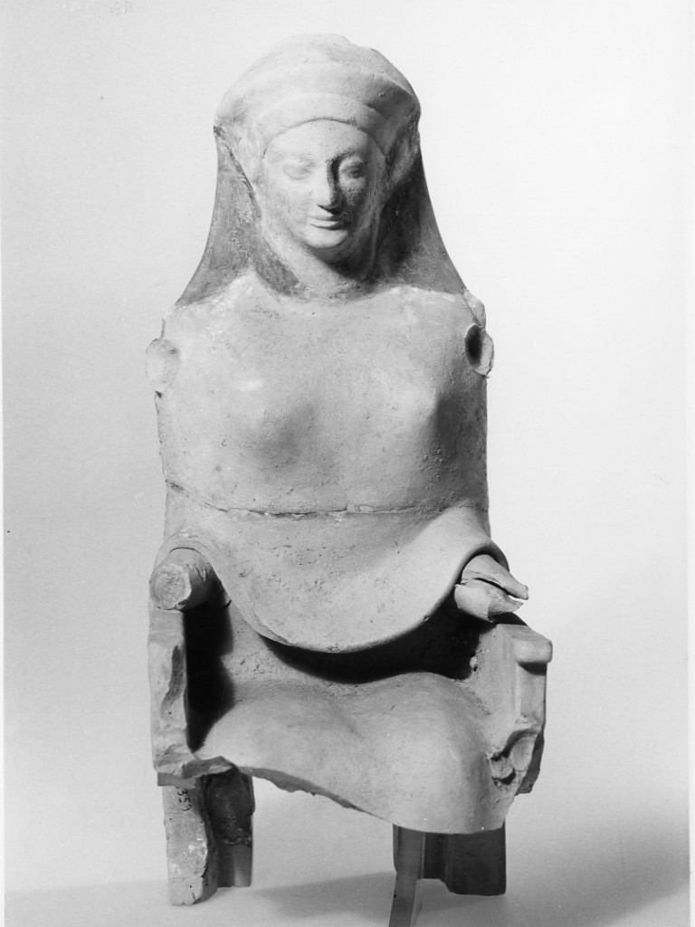 statuetta femminile - fabbrica italiota (fine/ inizio secc. VI-V a.C)