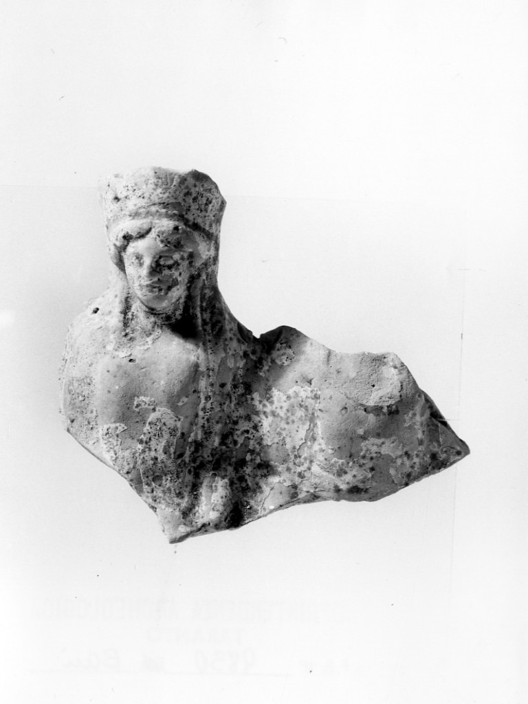 rilievo/ frammento - fabbrica italiota (inizio sec. IV a.C)