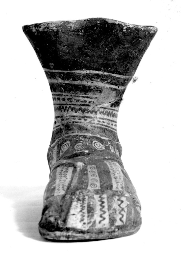 vaso, De Juliis, classe B - fabbrica indigena (seconda metà sec. VI a.C)