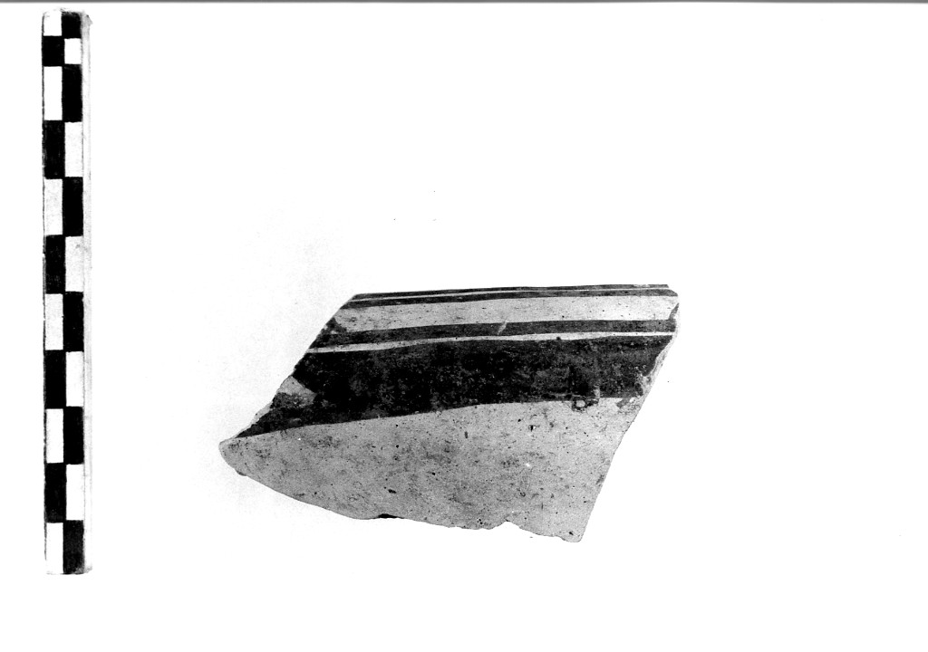 ciotola/ frammento - fabbrica iapigia (secc. IX - VII a.C)