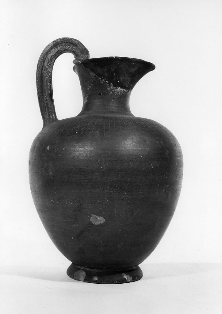 oinochoe (secc. V/ IV a.C)