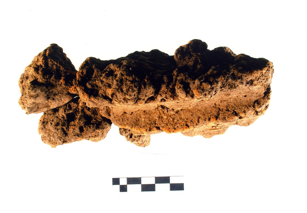 intonaco/ frammento - neolitico antico (millennio VII/ V a.C)