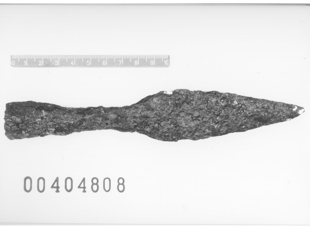Punta di lancia, Von Eles Masi, tipo 8 (VI a.C, V a.C)