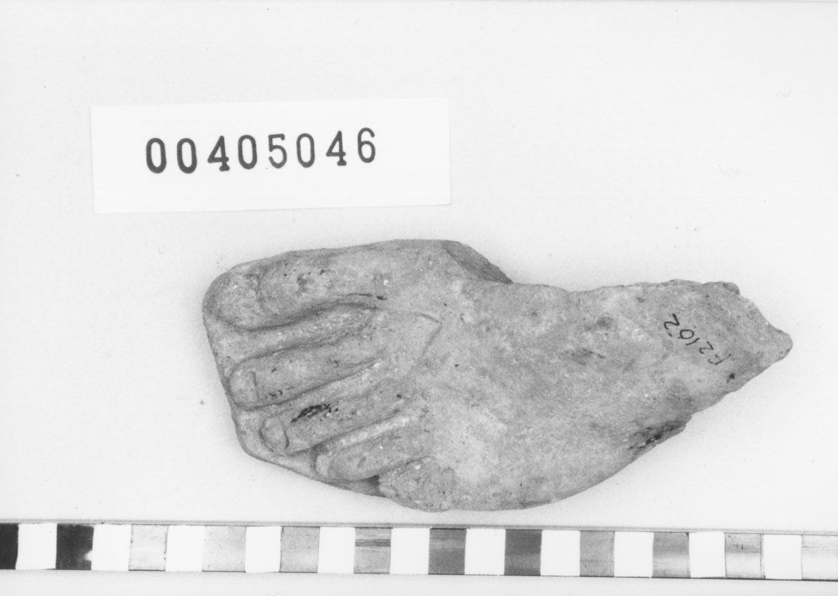 Votivo anatomico, Fregellae, tipo NS IV (III a.C, II a.C)