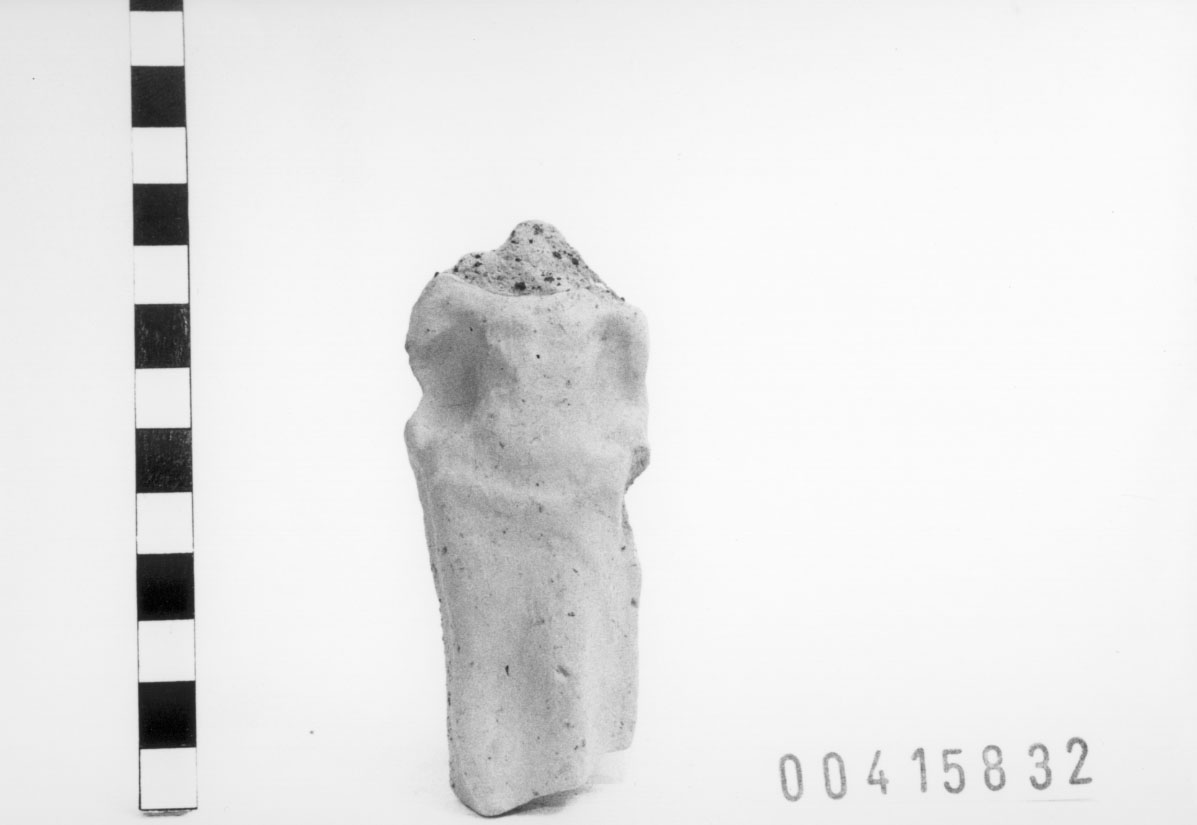 Figura maschile (Statuetta votiva/ frammento) (III a.C)