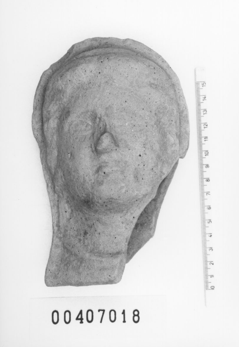 Figura femminile (Testa, Fregellae, tipo A2 II gamma a) (III a.C, II a.C)