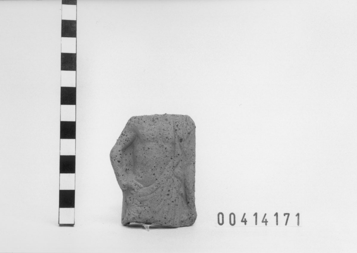Figura maschile (Statuetta votiva/ frammento) (III a.C, II a.C)