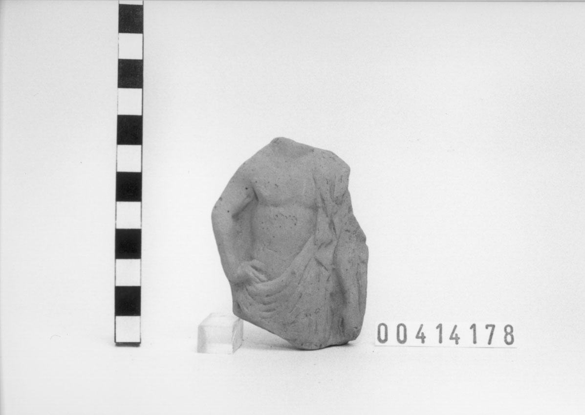 Figura maschile (Statuetta votiva/ frammento) (III a.C, II a.C)