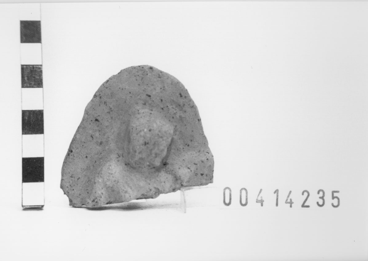 Figura femminile (?) (Statuetta votiva/ frammento) (III a.C, II a.C)