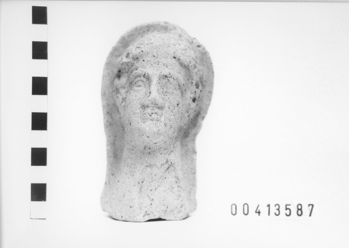 Figura femminile (Testa votiva) (Fine IV a.C, III a.C)