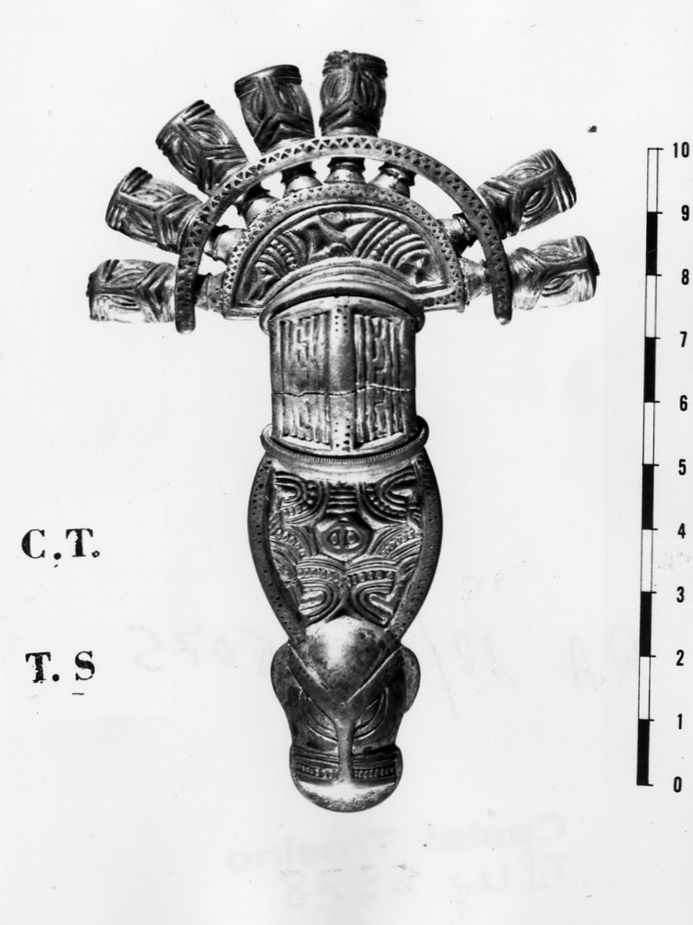 fibula ad arco - deposizione longobarda (prima metà sec. VII d.C)