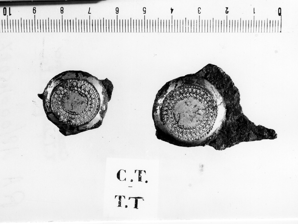 scudo/ frammento - deposizione longobarda (seconda metà sec. VII d.C)
