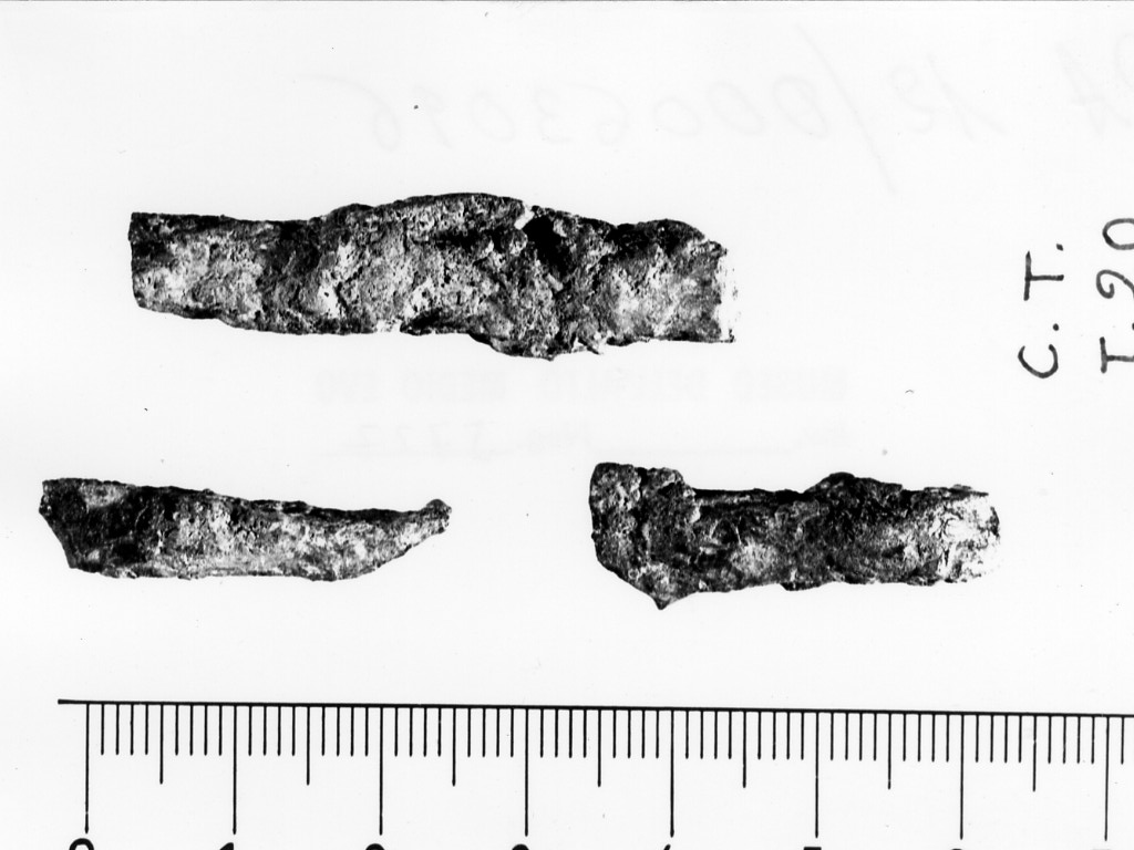 asticella/ frammento - deposizione longobarda (seconda metà sec. VII d.C)