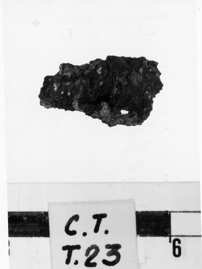 oggetto non id - deposizione longobarda (fine/ fine secc. VI d.C. - VII d.C)