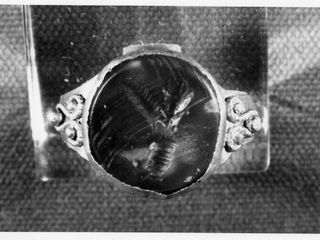 anello a castone - deposizione longobarda (prima metà sec. VII d.C)