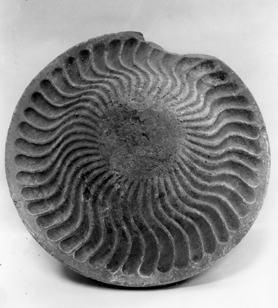 coperchio di urna (sec. II d.C)