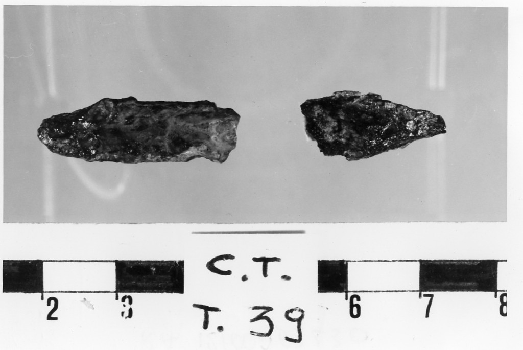 coltello/ frammento - deposizione longobarda (secc. VI d.C.-VII d.C)