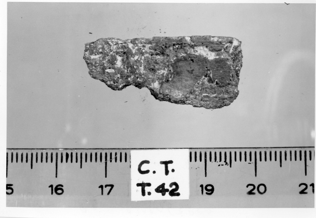coltello/ frammento - deposizione longobarda (prima metà sec. VII d.C)