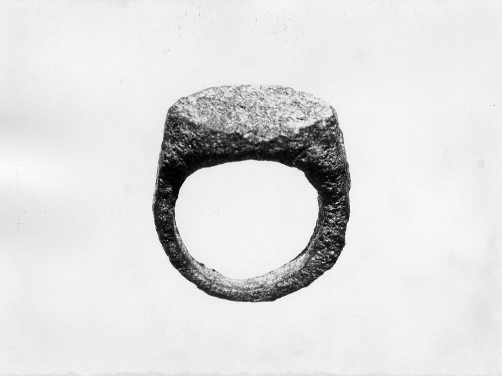 anello (non determinabile)
