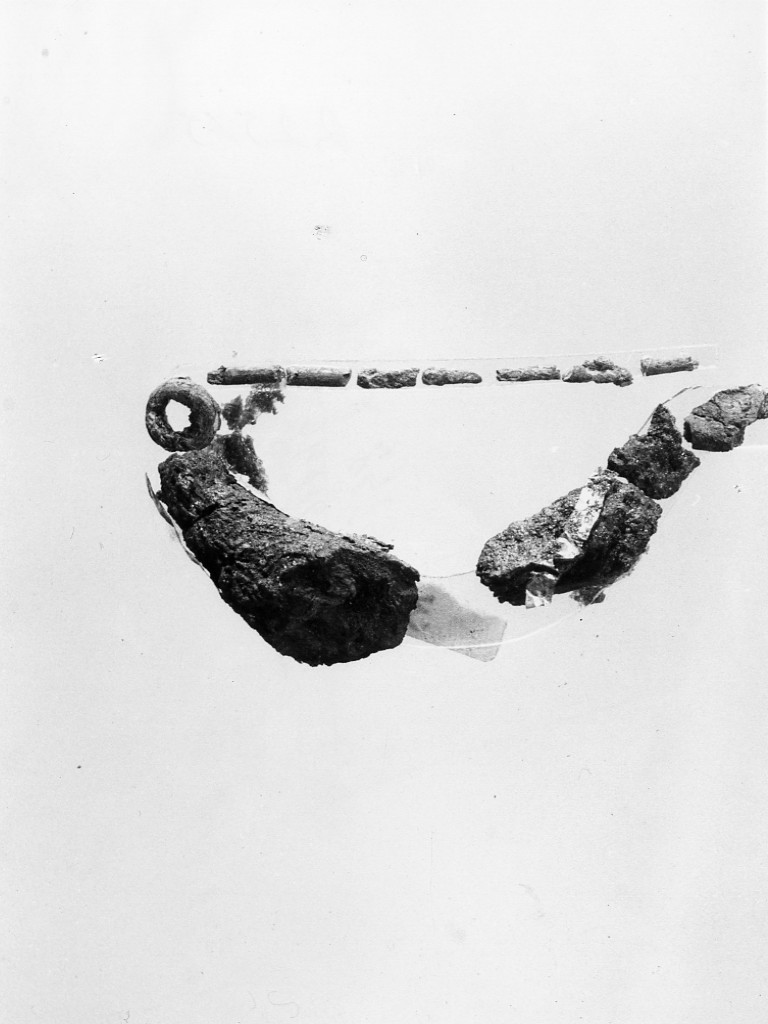 fibula (metà sec. VII a.C)