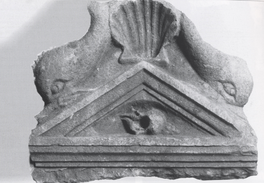 stele/ frammento (prima metà sec. I d.C)