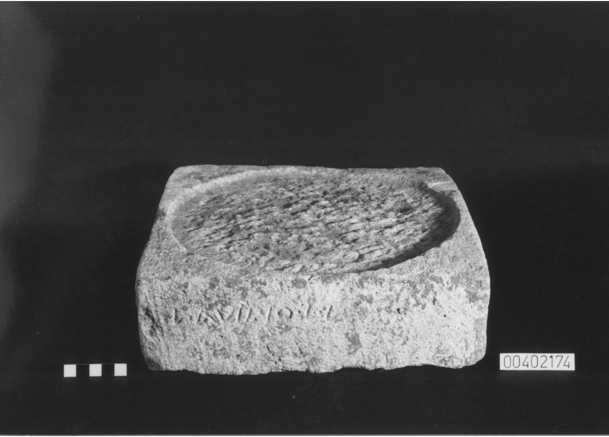 cippo/ funerario, base (fine/ inizio III-II a.C)