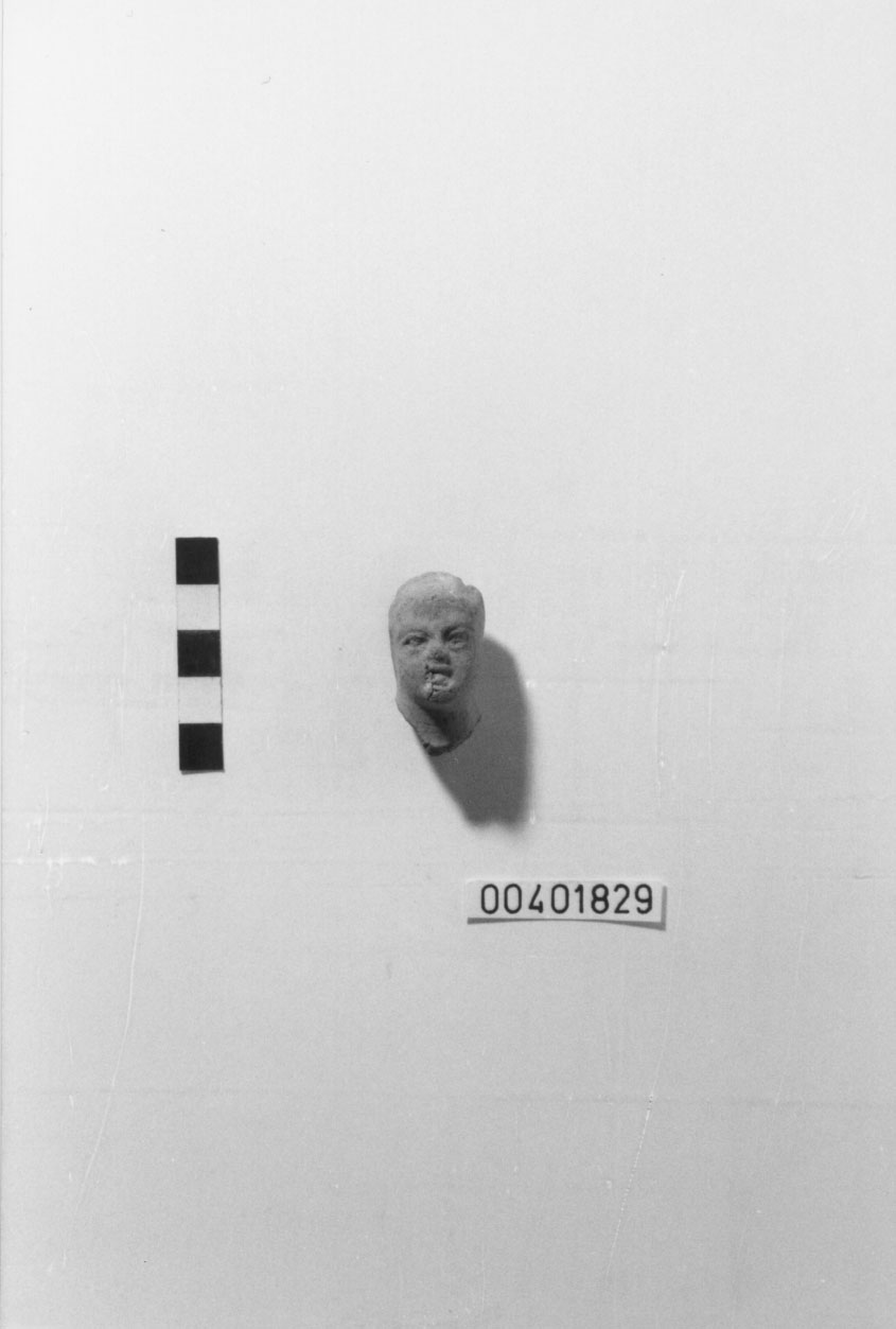 Figura maschile (statuetta/ votiva, testa) - Produzione locale (inizio/ inizio II-I a.C)