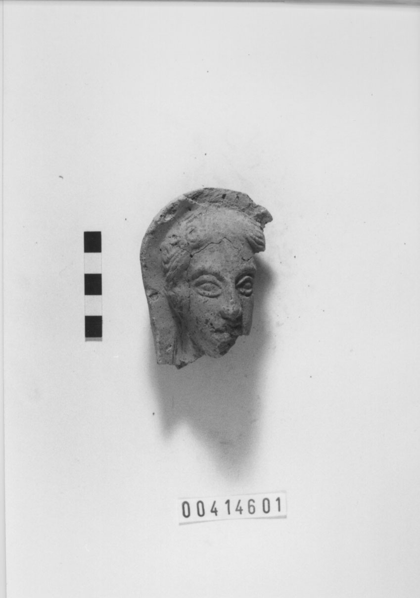 Figura maschile velata (Testa votiva/ frammento) (III a.C)