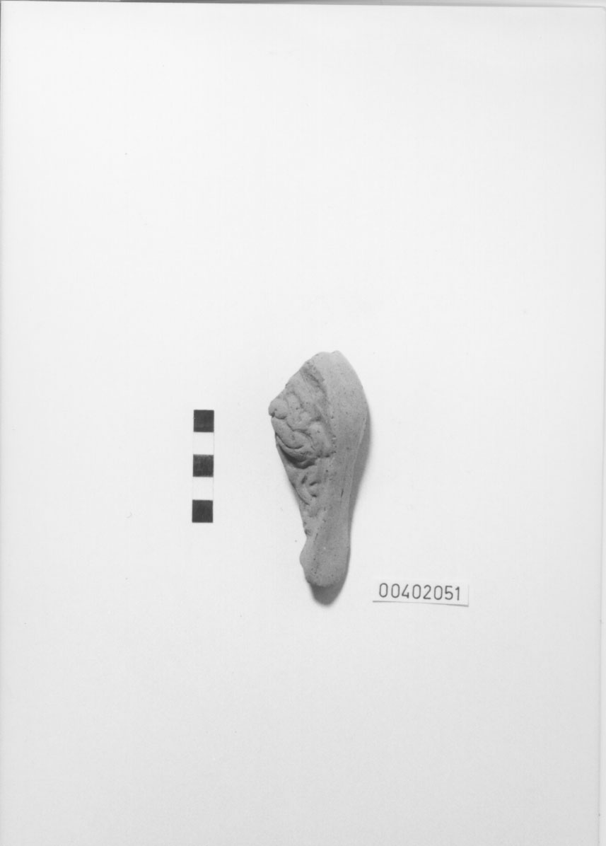 figura femminile (Testa votiva/ frammento) (IV a.C, III a.C)