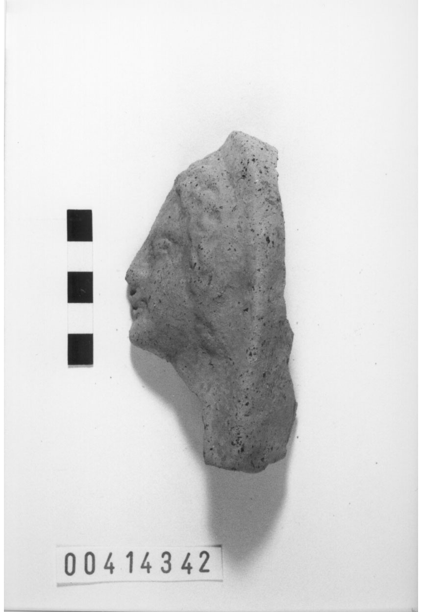 Figura femminile velata (Mezza testa votiva) (III a.C)