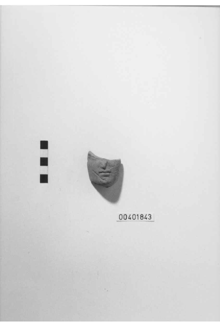 Figura femminile (?) (Testa votiva/ frammento) (IV a.C, III a.C)