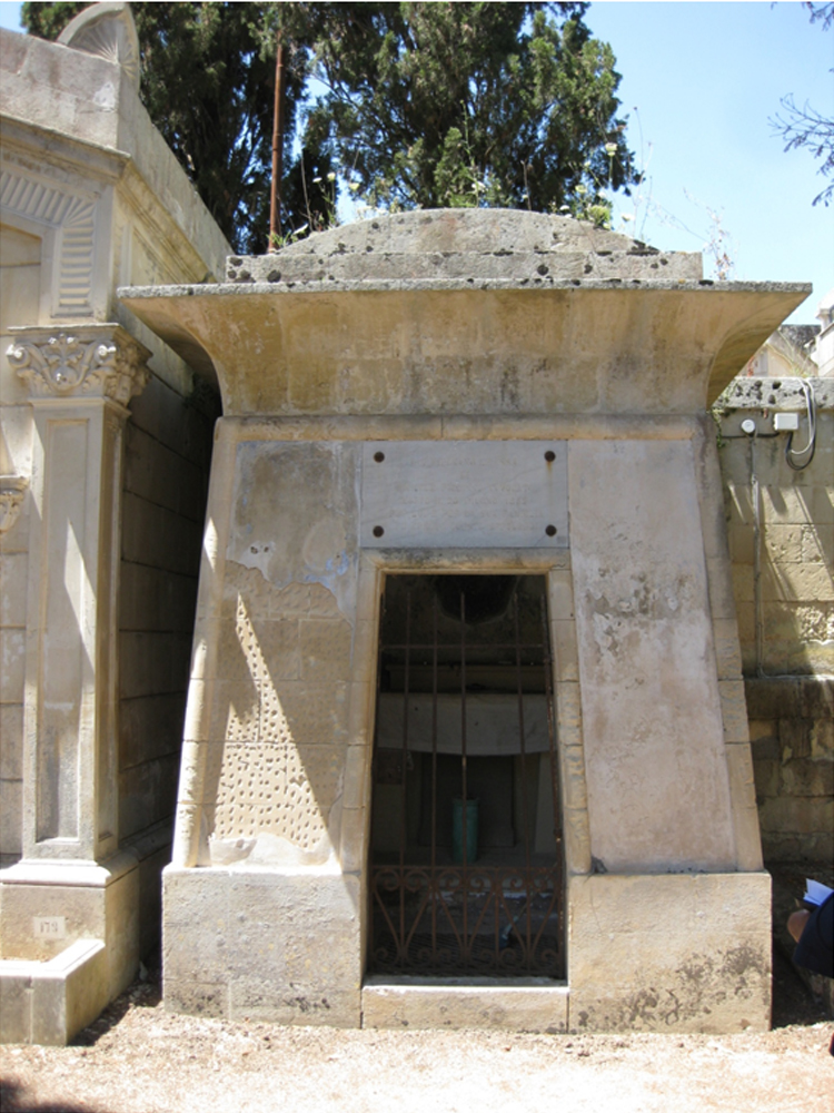 Michele Piccinni (tomba, cappella) - Lecce (LE) 