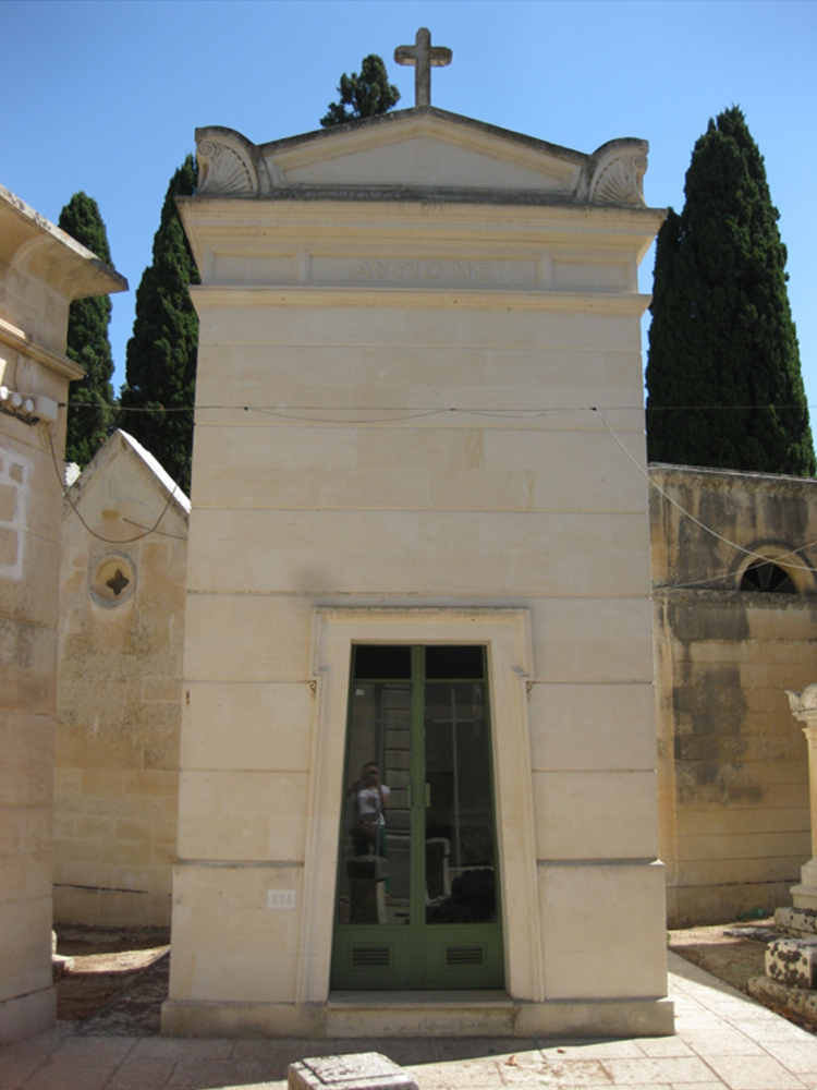 Famiglia Aymone (tomba, cappella) - Lecce (LE) 