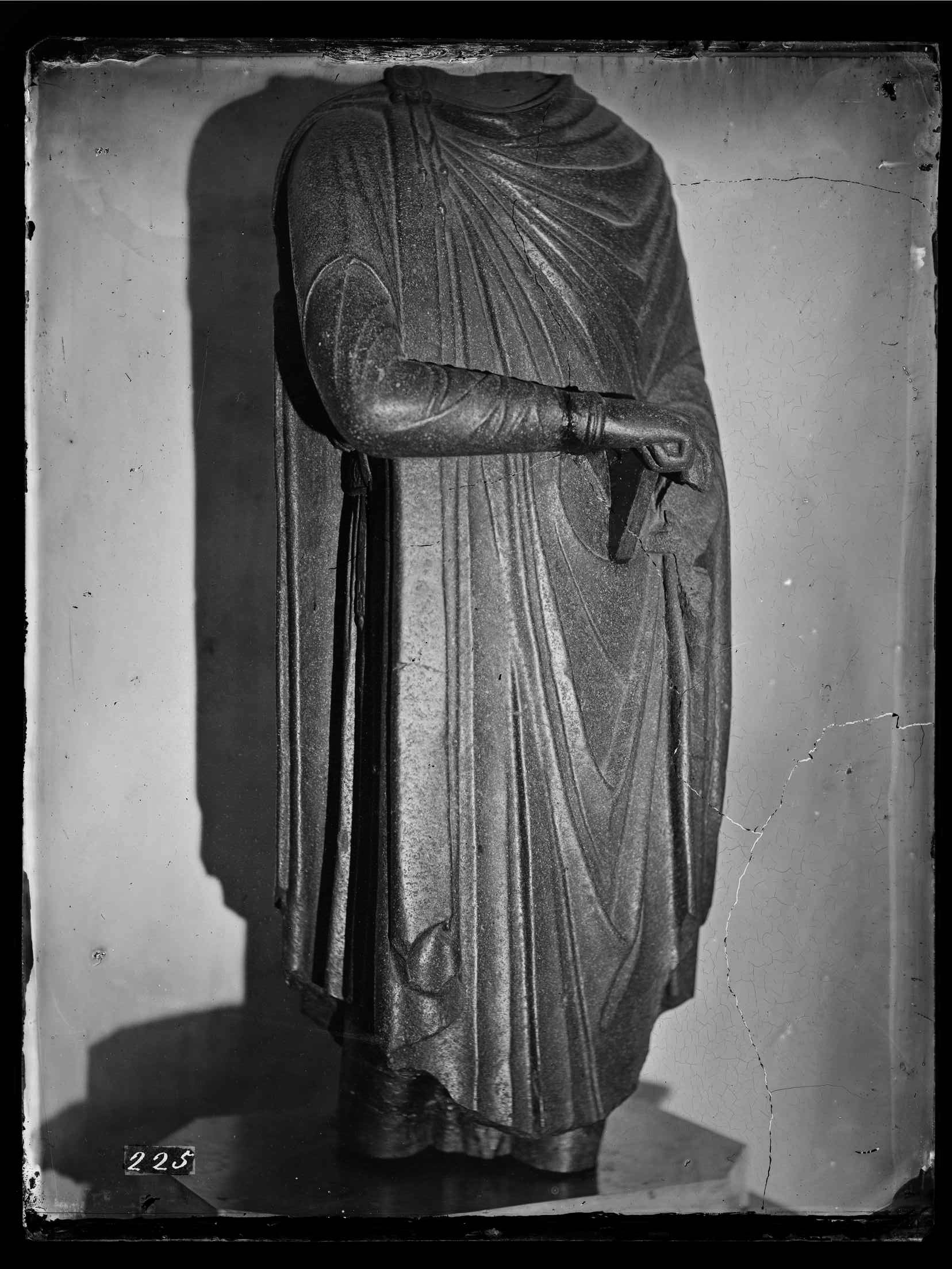 Scultura - Statua in porfido - Busto - Imperatore (negativo) di Ricci, Luigi (XIX)