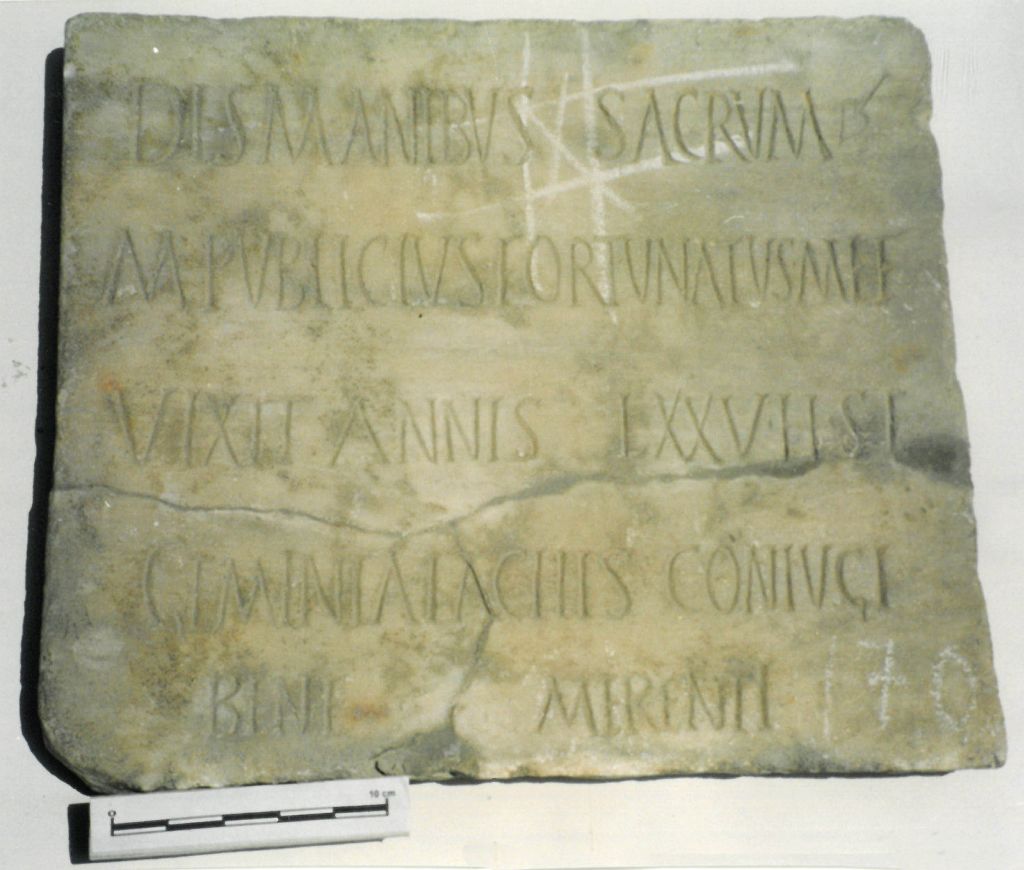 lastra/ sepolcrale, con iscrizione - ambito latino (metà sec. I d.C)