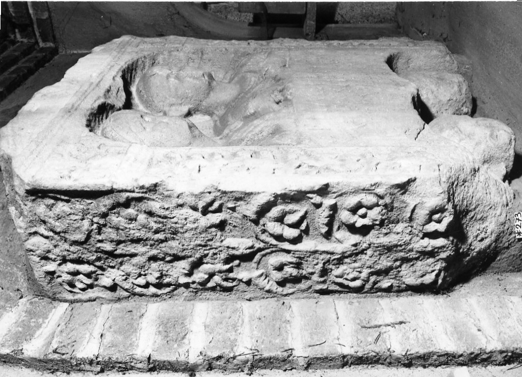 stele funeraria - arte romana dell' Italia Settentrionale (prima metà sec. I d.C)