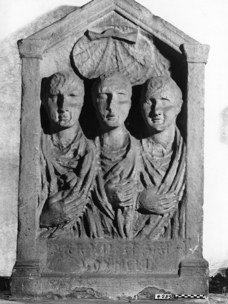 stele funeraria - arte romana dell' Italia Settentrionale (prima metà sec. I d.C)