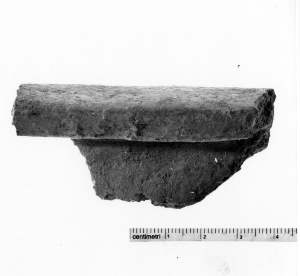 vaso/ frammento - cultura terramaricola (età del bronzo recente)