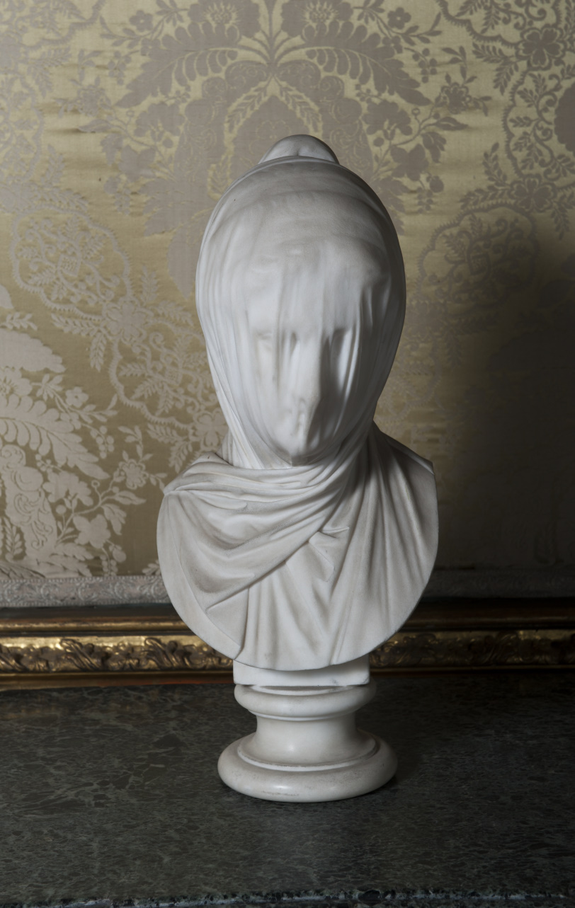 Vestale velata (scultura - mezzobusto, opera isolata) di Collino Ignazio (metà sec. XVIII)