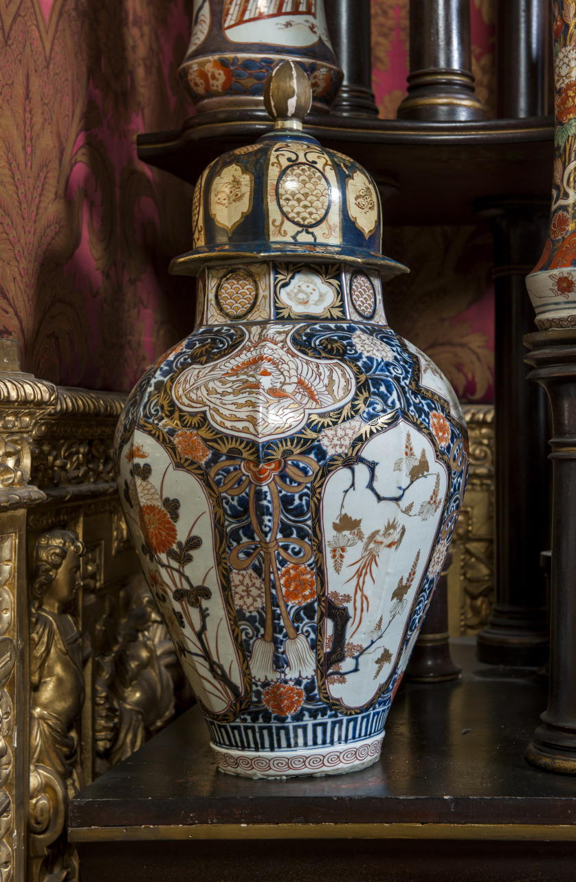 vaso con coperchio, coppia - manifattura giapponese (fine/ inizio secc. XVII - XVIII)
