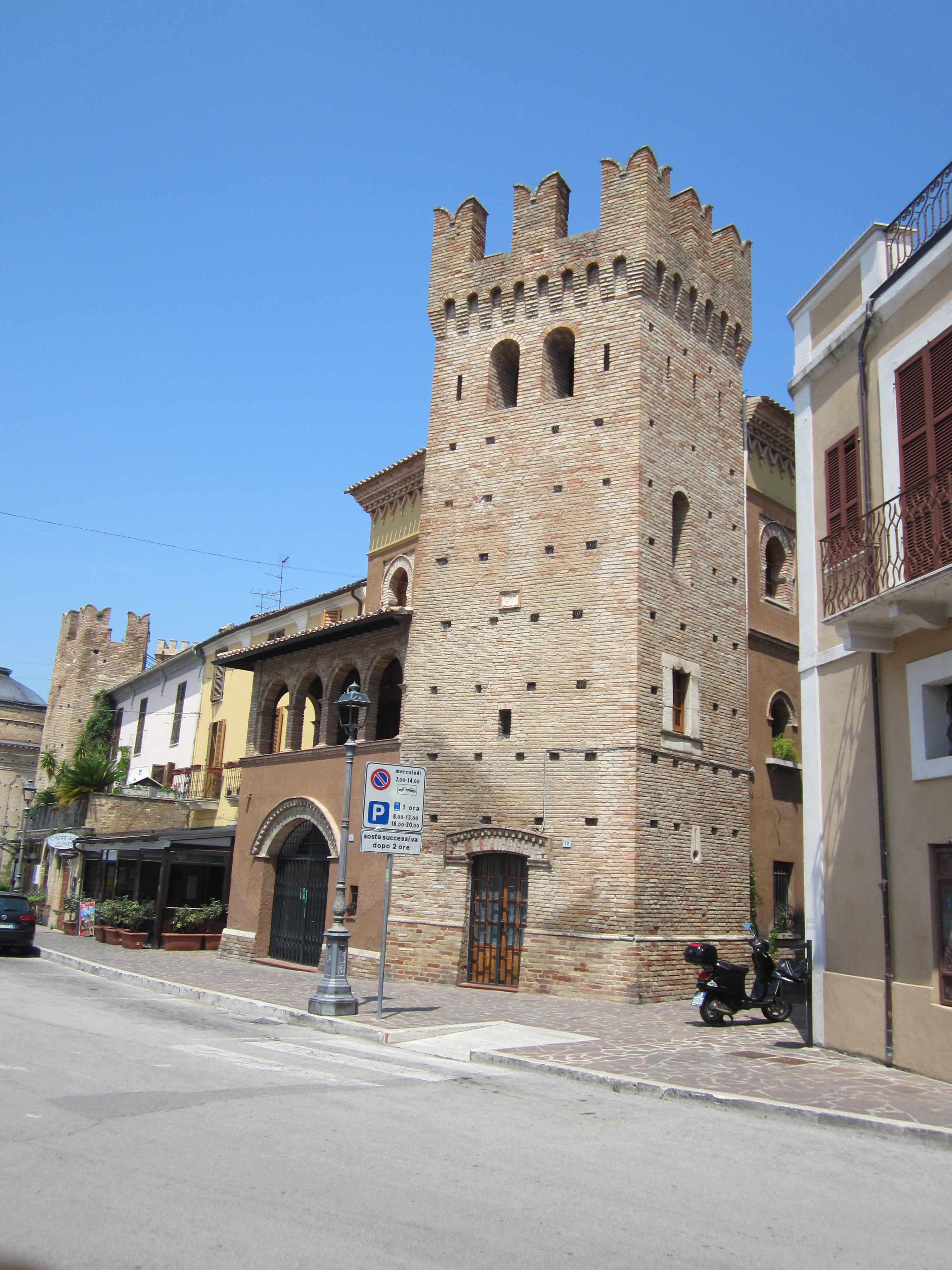 Torre Cardelli (torre, fortificata) - Mosciano Sant'Angelo (TE) 