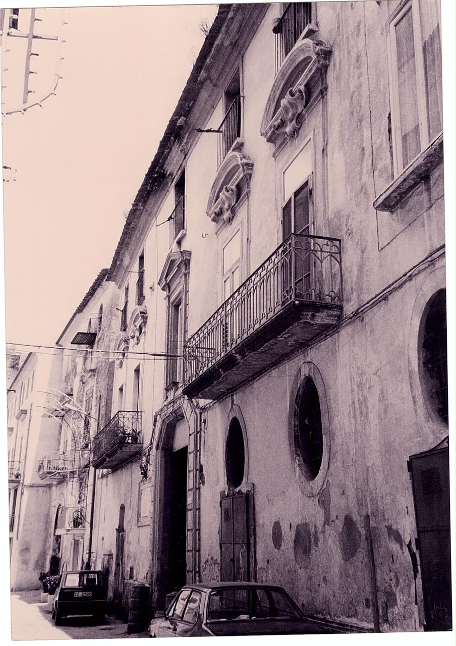 palazzo, residenziale - Aversa (CE) 