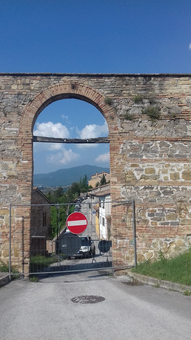 Arco di Porta Molini (porta, urbana) - Matelica (MC)  (XVIII)