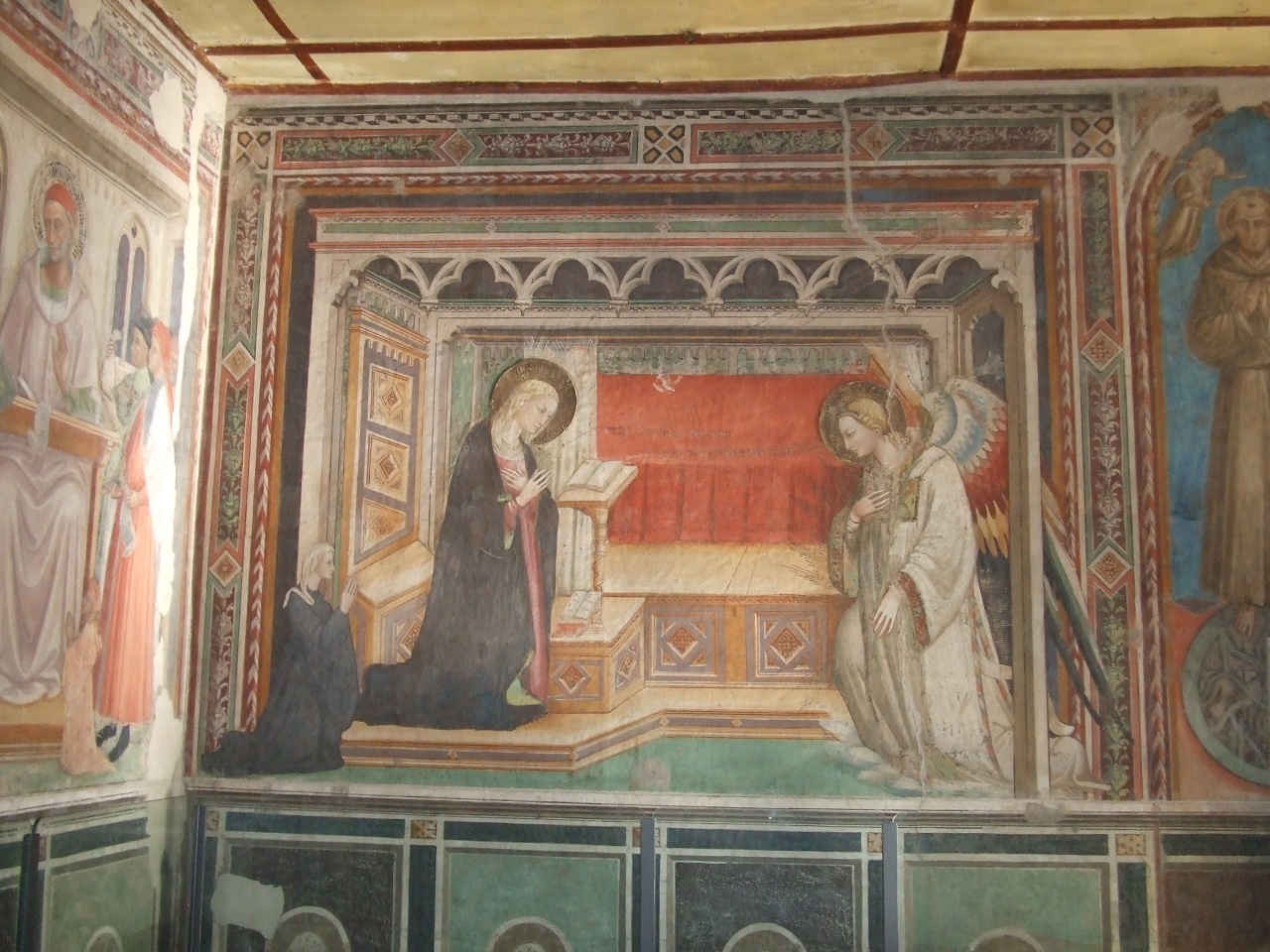 Annunciazione (dipinto murale, elemento d'insieme) di Bicci di Lorenzo (attribuito) (sec. XV)