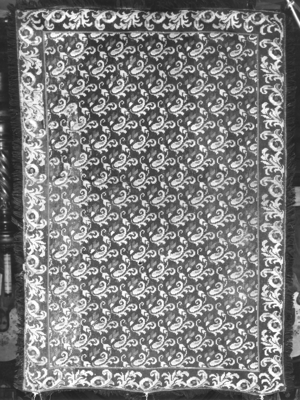 motivi decorativi floreali (tappeto) - manifattura russa (sec. XIX)