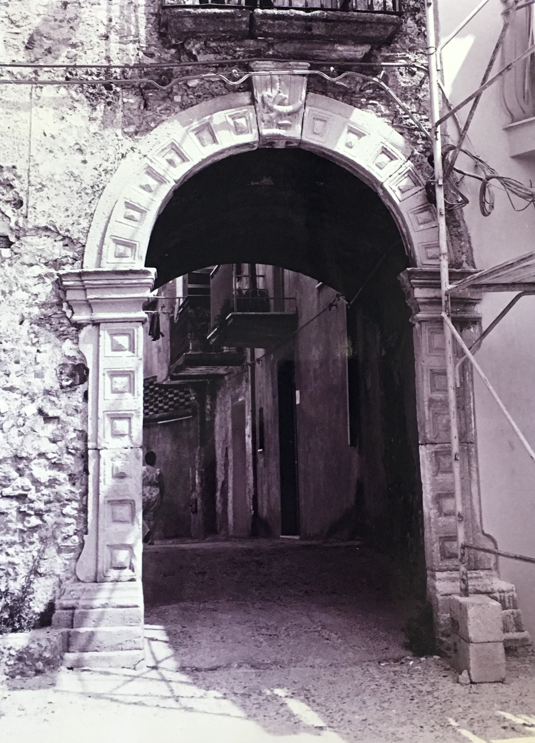 Palazzo Caputo (palazzo, pubblico) - Torano Castello (CS)  (XVIII)