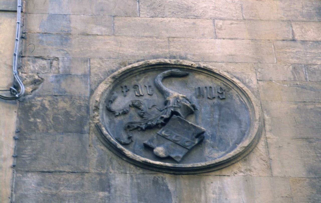 stemma di Onofrio Strozzi (rilievo) di Nanni di Donato, Ghiberti Lorenzo, Lorenzo di Matteo, Filippo di Giovanni (sec. XV)